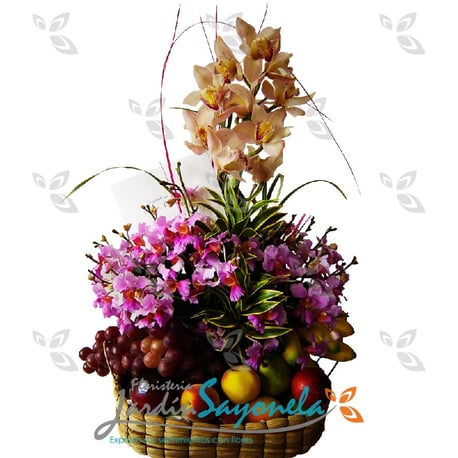 Canasta de Flores y Frutas